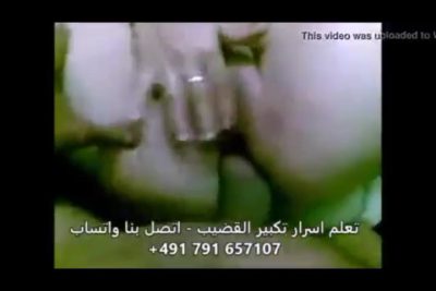 مدخل زبره في طيزها وشغاله xxnx  لعب في كسها بايدها هيجانه اوي القحبه